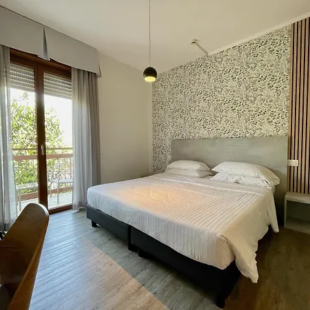 Hotell B Bardolino
