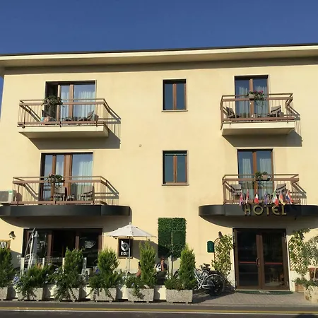 Otel B Bardolino