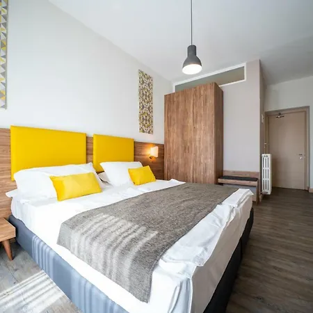 B Hotell 2*